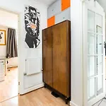 Super 1 Bed Flat Hoxton Zone 1